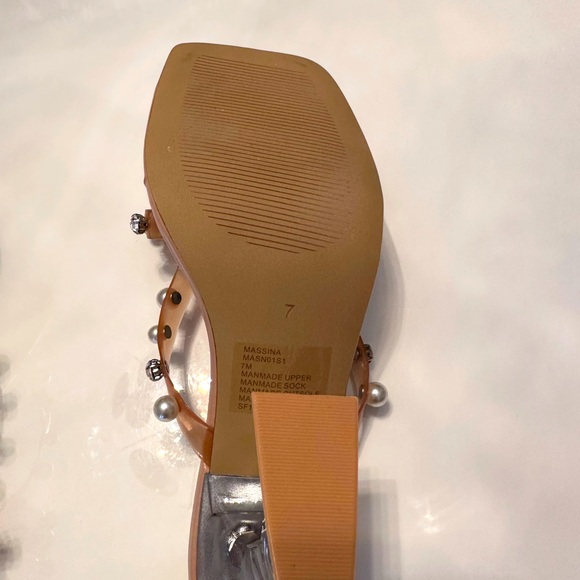 Never Worn Steve Madden Acrylic Sandals! - Picture 4 of 5